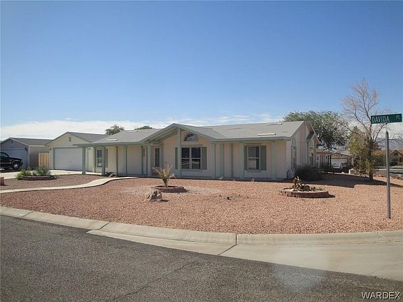 2nd image of 2584 E Davida Pl