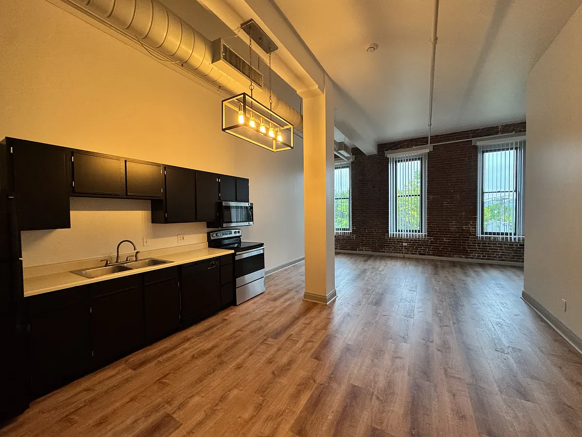 Building Photo - 309 Delaware St #203