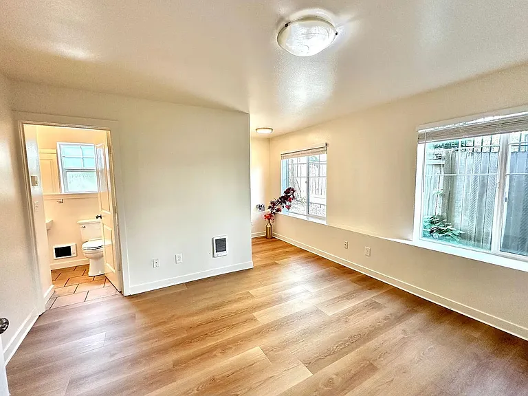 4218 Pasadena Pl NE #4232 — Photo 4