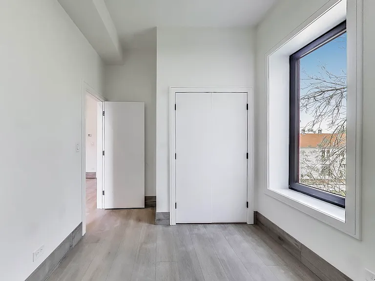 2023 N Drake Ave #2S — Photo 13