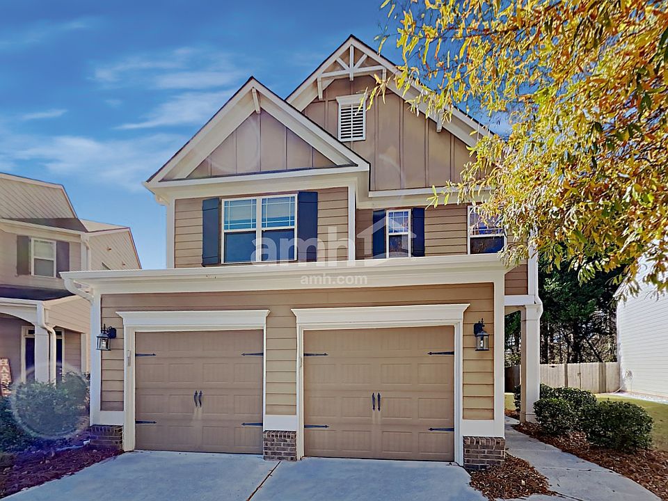 1st image of 247 Highland Village Ln