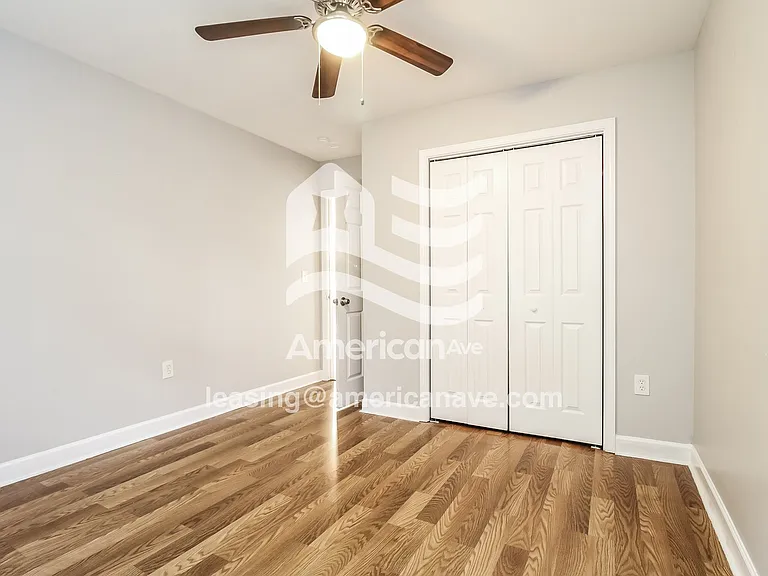 5663_011_bedroom_11.jpg