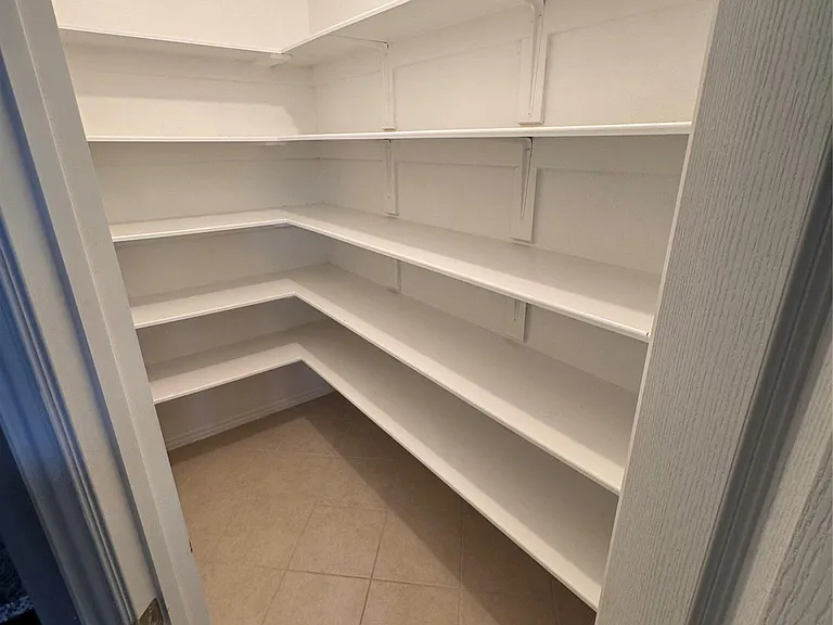 914 Emory Stable Dr — Photo 33