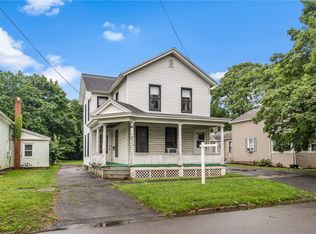 7 Spencer St, Lyons, NY 14489