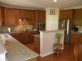 3rd image of 8400 Heron Pointe Way