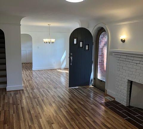 2nd image of 3105 Sterling Point Dr