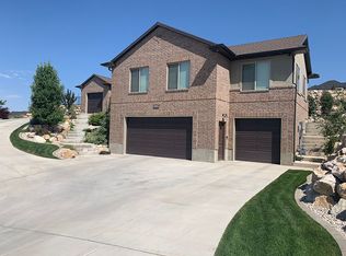 1162 W Fawn Dr, Pleasant View, UT 84414
