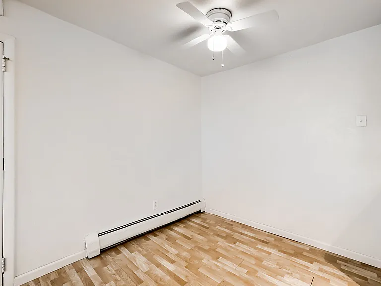 1400 Golden Cir #101 — Photo 6