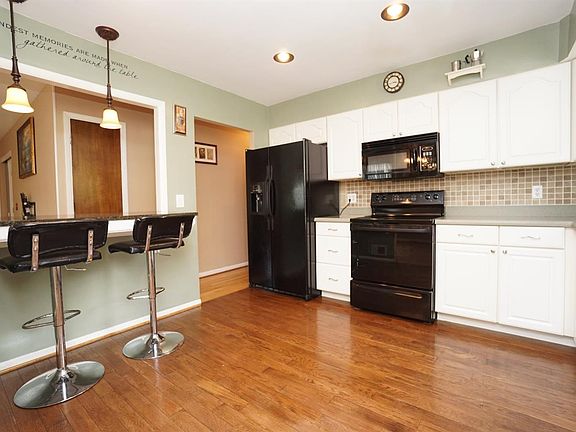 5th image of 316 Glen Oaks Dr