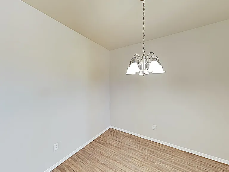 17657 Macarthur Park Dr — Photo 9
