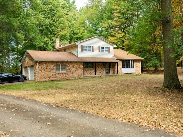 4808 Leffingwell Rd, Canfield, OH 44406