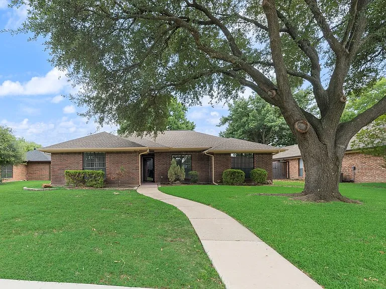 3252 Anchor Dr — Photo 2