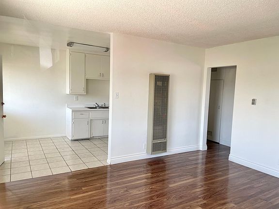 5th image of 9710 Olive St #6