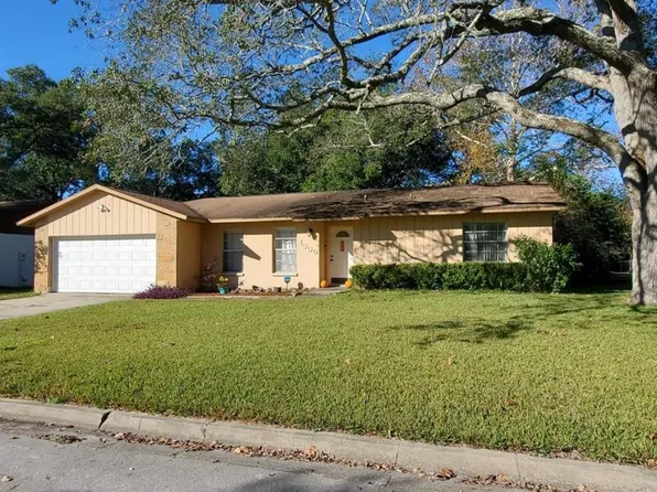 1300 SW 76th Dr, Gainesville, FL 32607