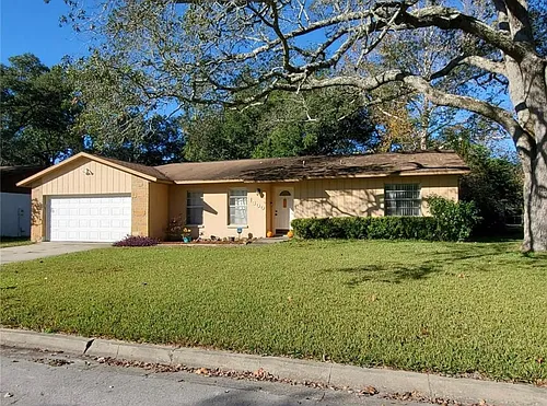 1300 SW 76th Dr Photo 1