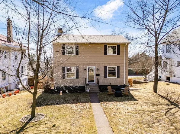 2928 E Superior St, Duluth, MN 55812