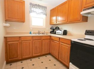 48 Kenwood St, Woonsocket, RI 02895