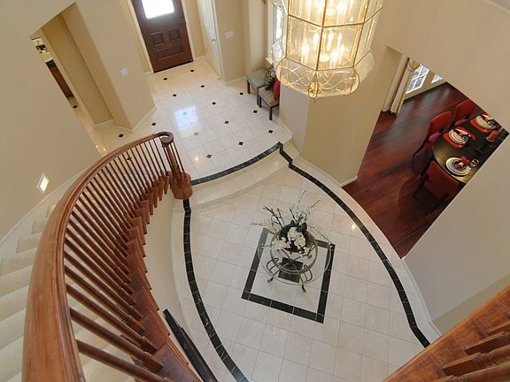 2nd image of 5909 Gleneagles Cir