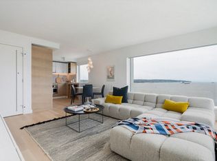 1770 Davie St #304, Vancouver, BC V6G 1W4