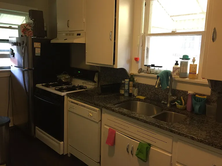 1682 Garfield St — Photo 14