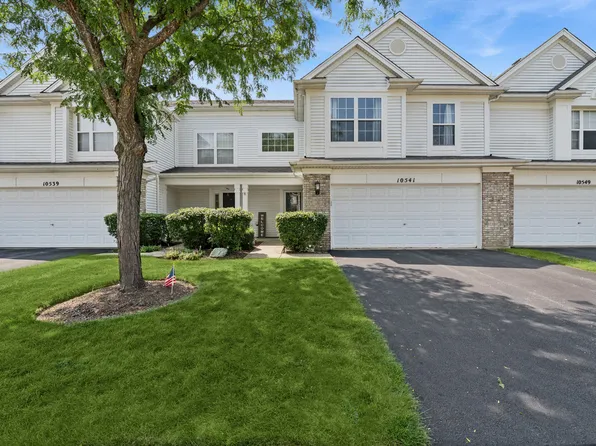 10541 Wakefield Ln, Huntley, IL 60142