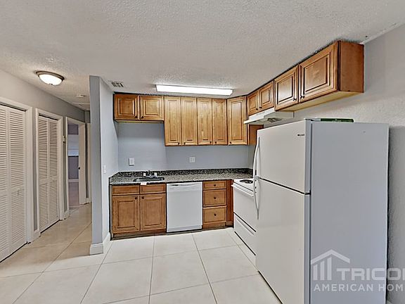 3rd image of 1356 NE 145th St