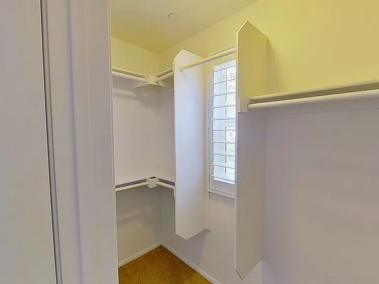 21 Hinterland Way — Photo 14