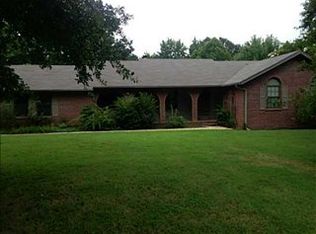 700 Country Club Rd, Somerville, TN 38068