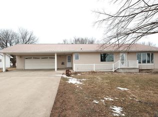 845 Iowa St, Granville, IA 51022