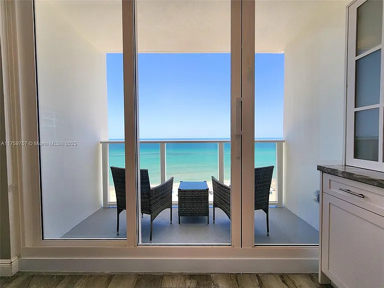 3505 S Ocean Dr #612 — Photo 5