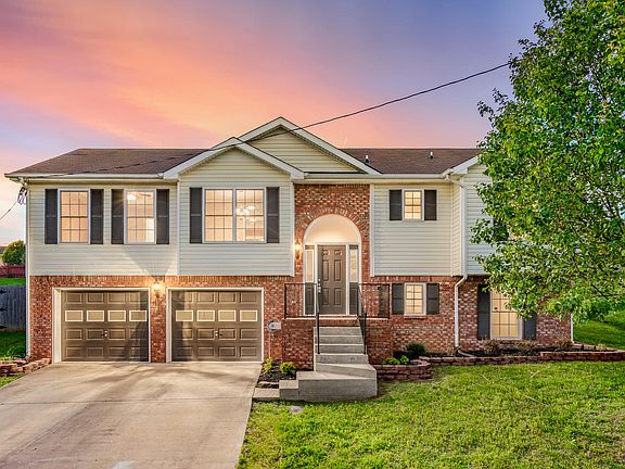 2nd image of 1484 McKinley Ct