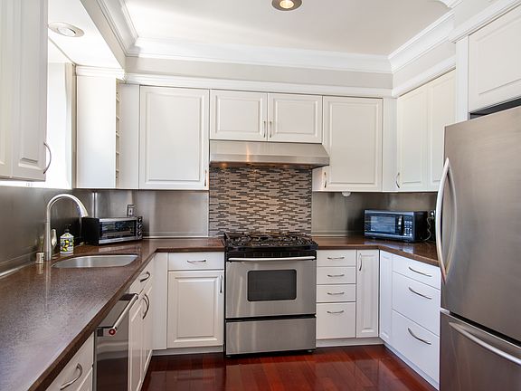 5th image of 531 N Rossmore Ave #302A
