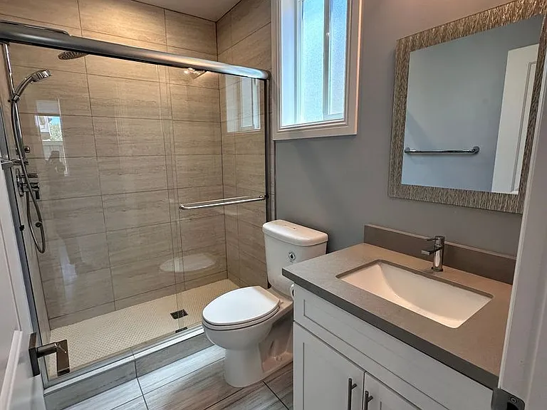 1707 Heirloom St #B — Photo 15