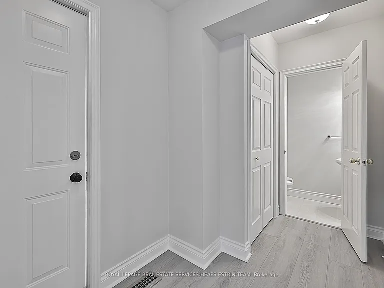 27 Southlea Ave — Photo 18