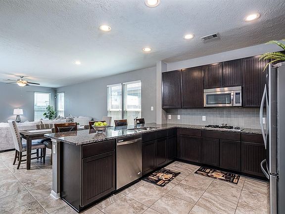 4th image of 22511 Belmont Cove Ln