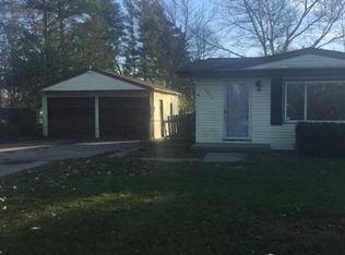 4955 Shattuck Rd, Saginaw, MI 48603