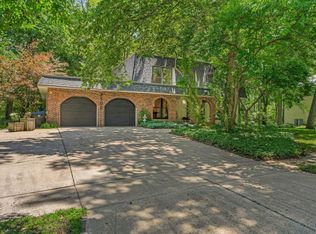 3500 SW Birchwood Dr, Topeka, KS 66614