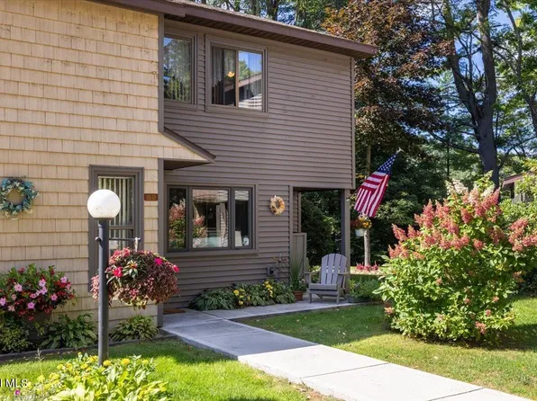 16 Evergreen Road # D, Chestertown, NY 12817