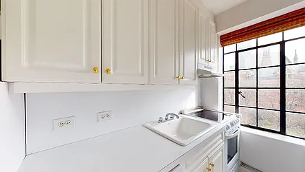 Rented by Bond New York