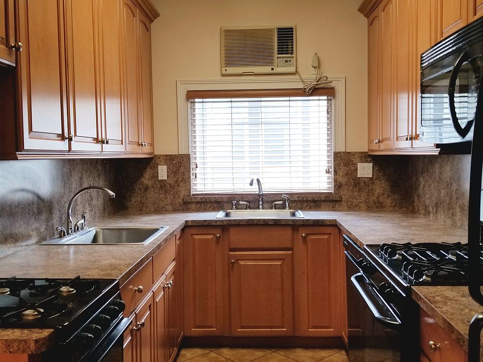 1st image of 1722 E 15th St #2