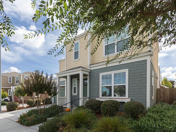 3rd image of 701 Wood Sorrel Drive