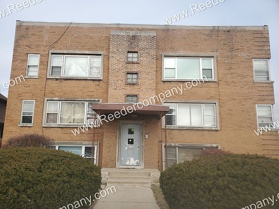 2nd image of 1102 Beacon St APT 24