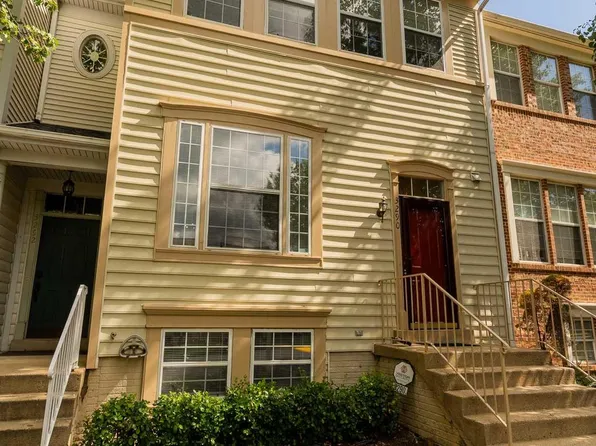 3290 Gina Pl, Woodbridge, VA 22193