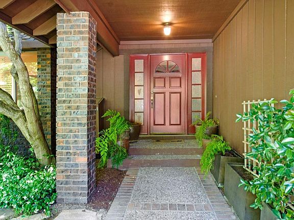 4th image of 19490 Franquelin Place