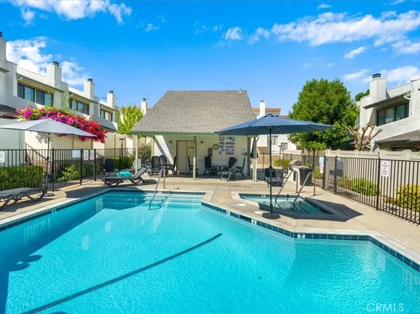 5249 Colodny Dr Unit 8, Agoura Hills, CA 91301