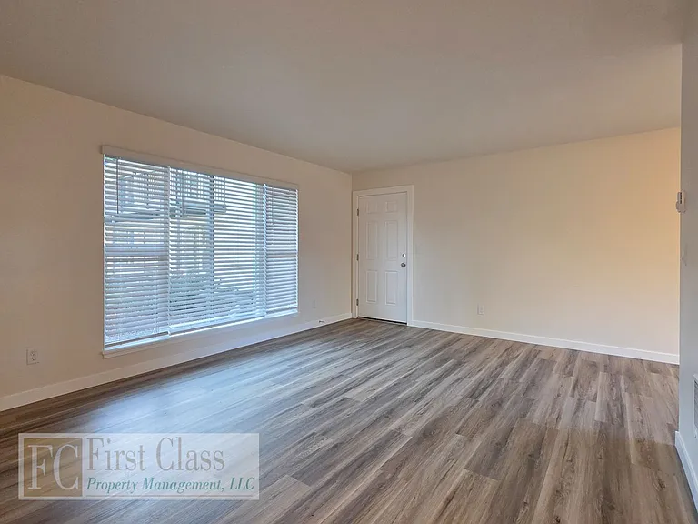Westview Terrace — Photo 41