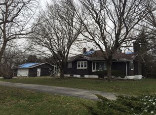 7172 S Daysville Rd, Oregon, IL 61061