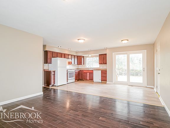4th image of 38 Flamingo Dr