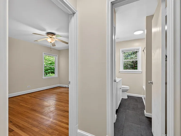 1272 Rio Rd E — Photo 12