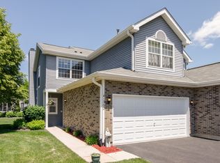 1362 Essex St, Algonquin, IL 60102